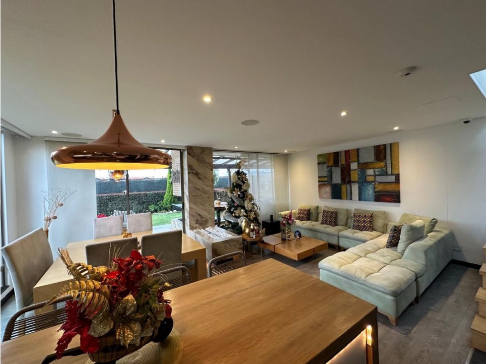 SE VENDE HERMOSA CASA REMODELADA — foto 6