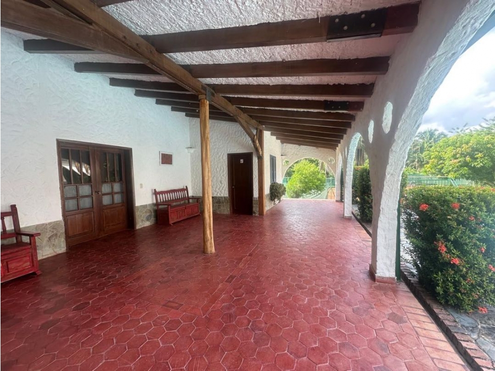 SE VENDE HERMOSA FINCA CAMPESTRE EN CARMEN DE APICALÁ. A - 4