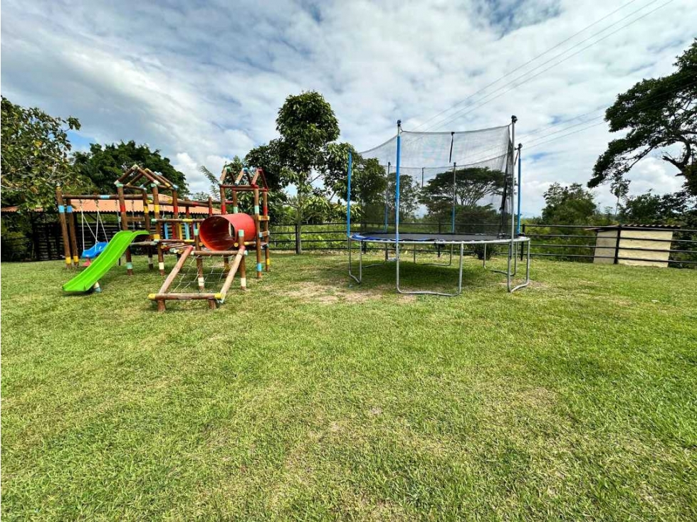 SE VENDE HERMOSA FINCA EN ALCALÁ CERCA A QUIMBAYA - 3