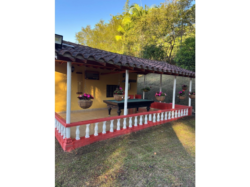 Se vende hermosa finca en el Peñol - 5