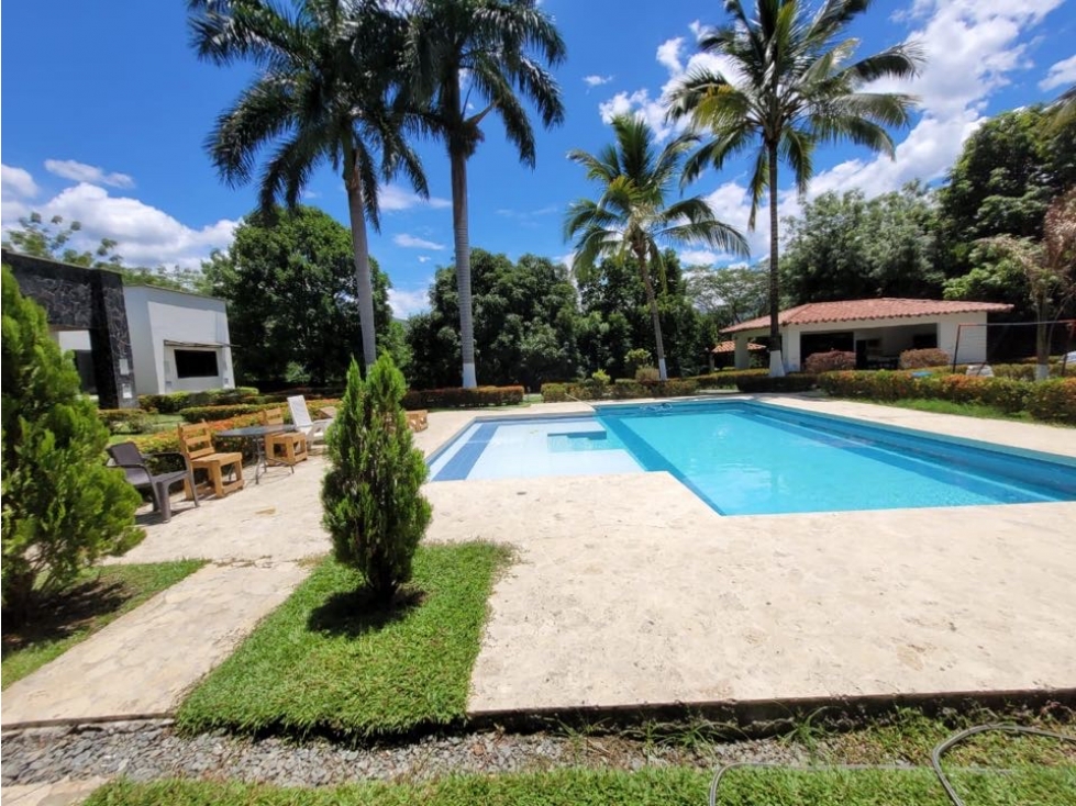 SE VENDE HERMOSA FINCA EN SANTAFE DE ANTIOQUIA CERCA AL PUEBLO - 1
