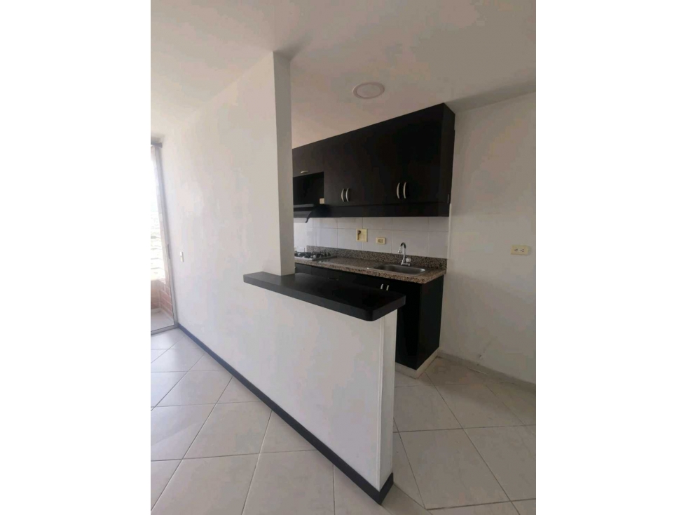 SE VENDE HERMOSO APARTAMENTO CERCA AL PARQUE DE BELLO — foto 2