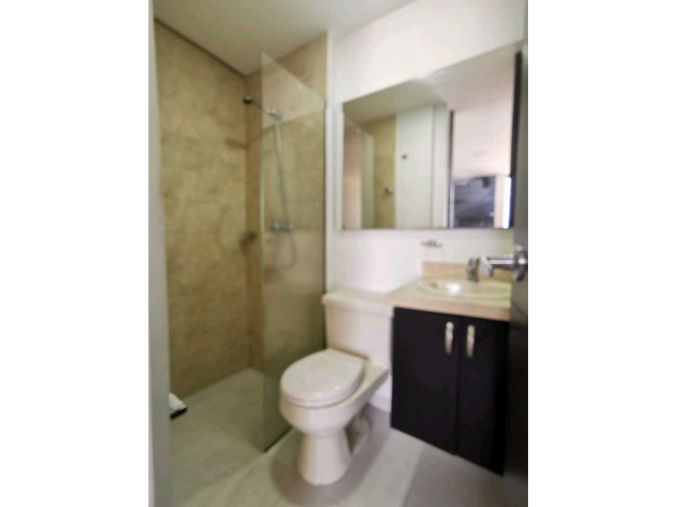 SE VENDE HERMOSO APARTAMENTO CERCA AL PARQUE DE BELLO — foto 5