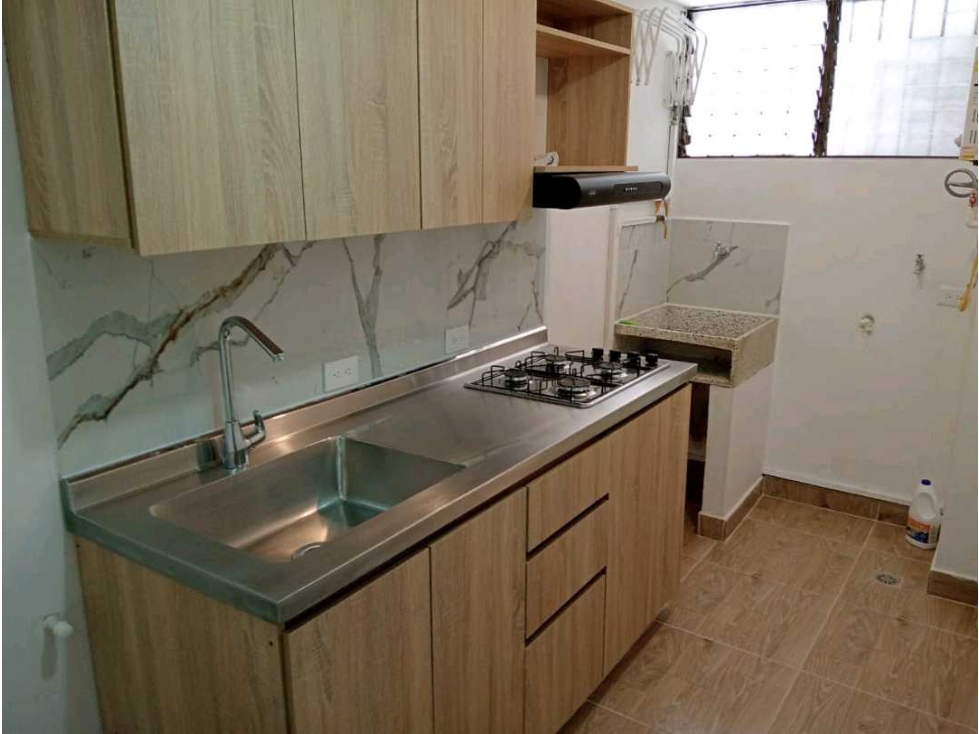 SE VENDE HERMOSO APARTAMENTO CON UNA UBICACION EXCELENTE