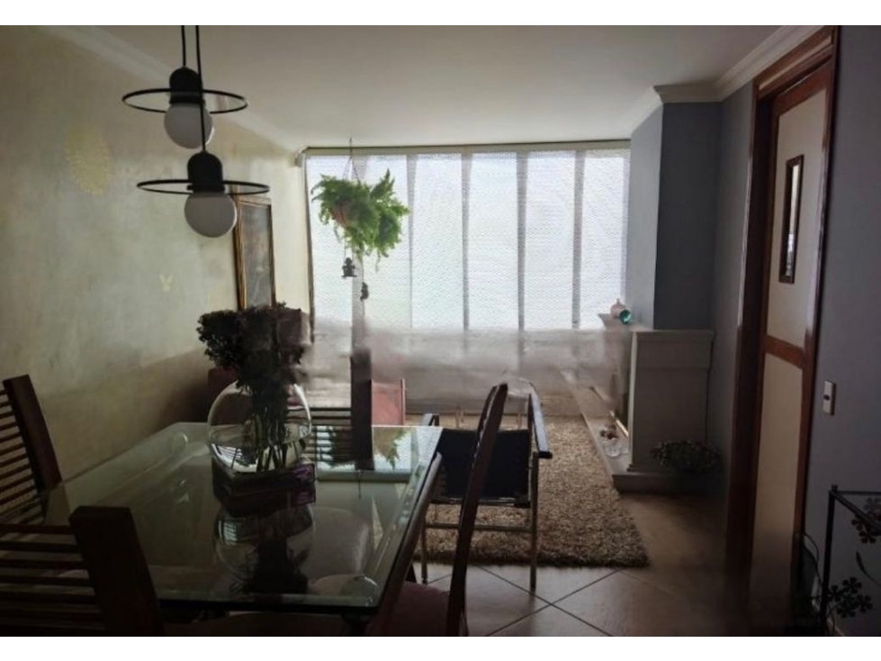 SE VENDE HERMOSO APARTAMENTO EN LOS CORTIJO BOLIVIA.. A