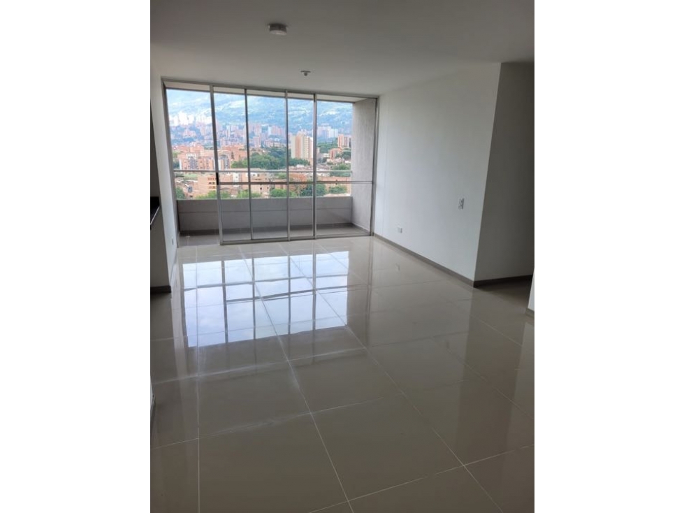 SE VENDE HERMOSO APARTAMENTO EN ENVIGADO, BARRIO LA PAZ PARTE PLANA — foto 3