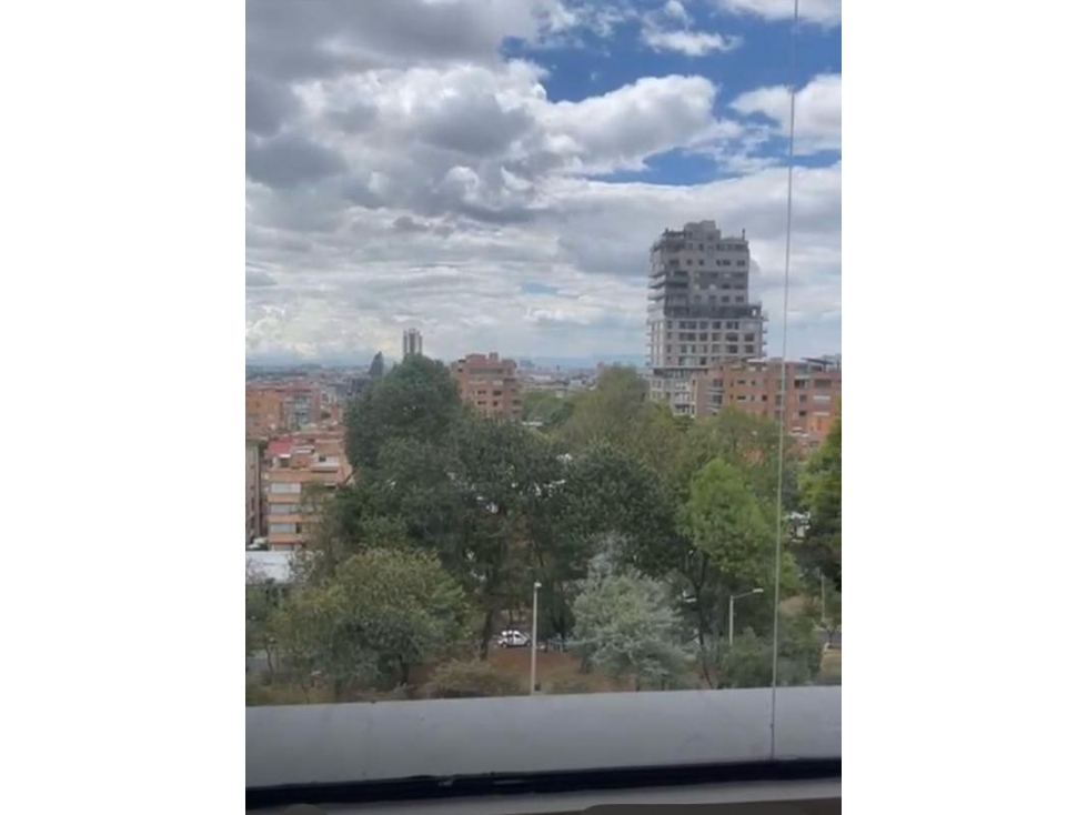 SE VENDE HERMOSO APARTAMENTO EN CHICO. A — foto 4