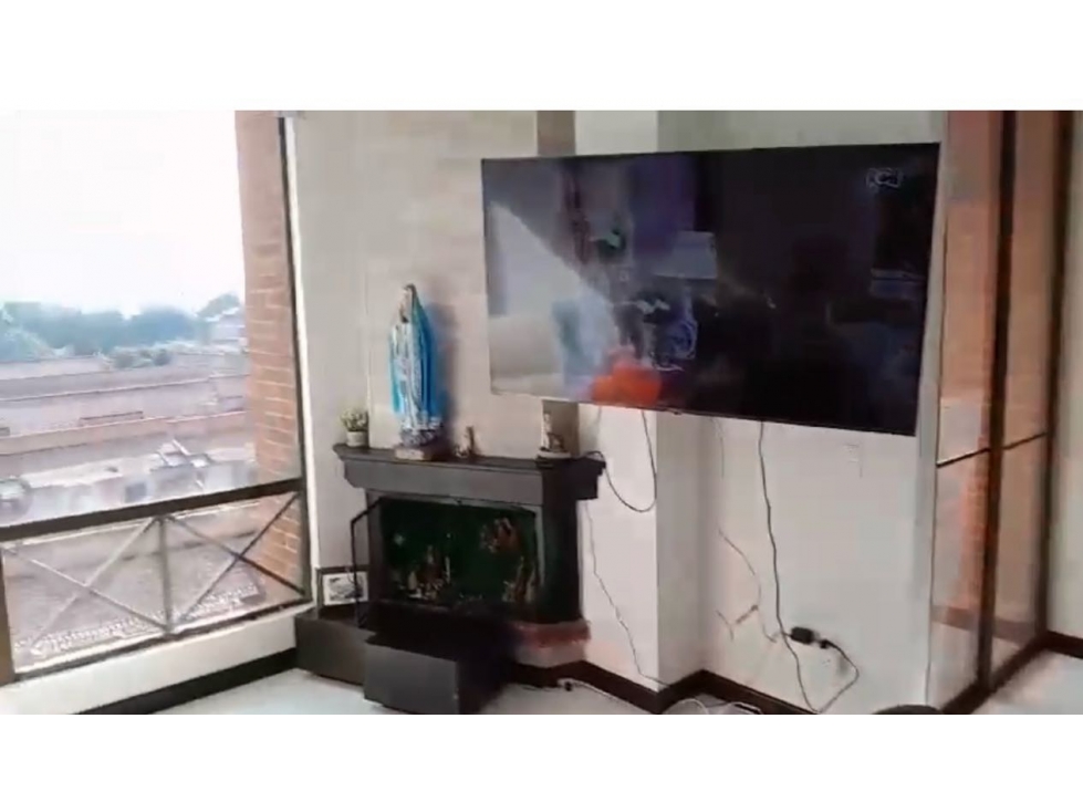 SE VENDE APARTAMENTO PARA REMODELAR EN IBERIA.A — foto 2