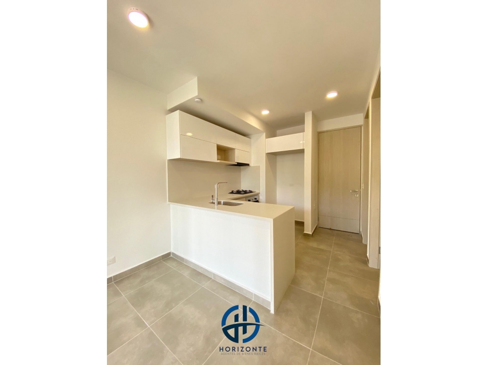 SE VENDE HERMOSO APARTAMENTO EN CONDOMINIO CORALINA SUITE — foto 6