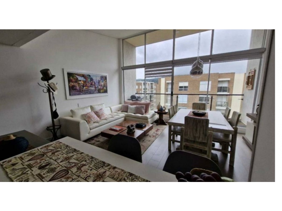 SE VENDE HERMOSO APARTAMENTO EN LA MILLA DE ORO — foto 2
