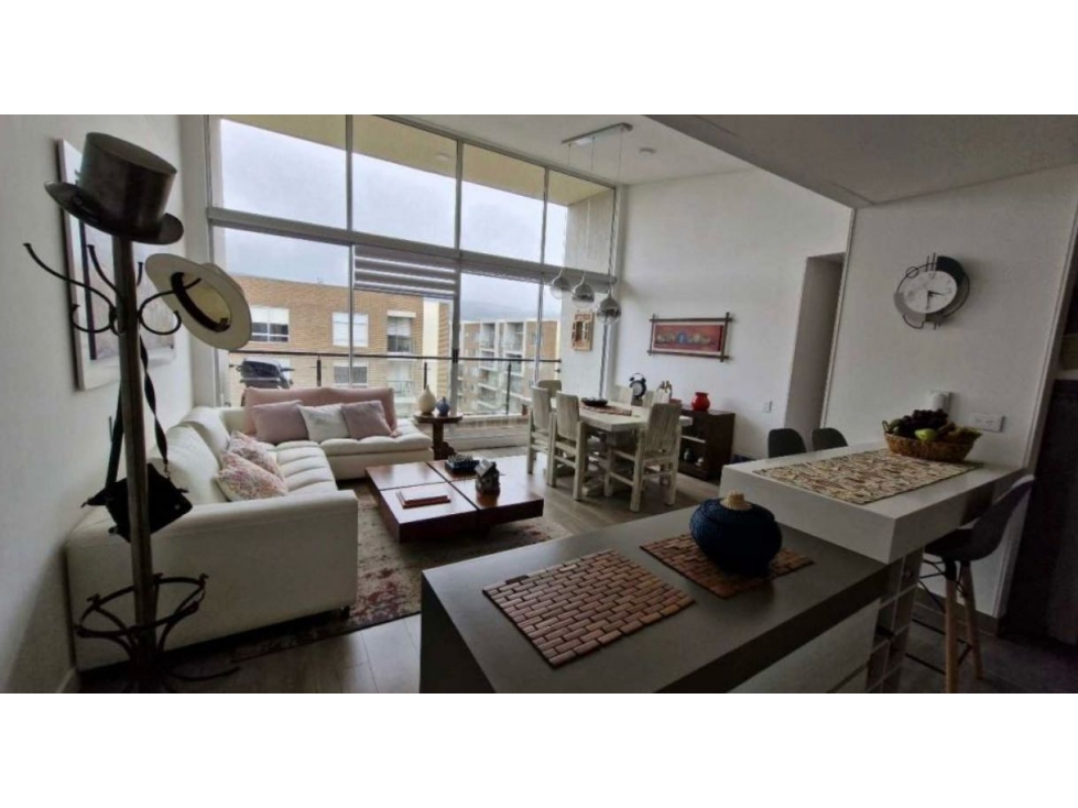 SE VENDE HERMOSO APARTAMENTO EN LA MILLA DE ORO — foto 4