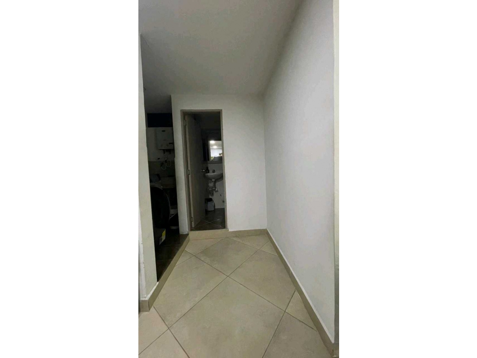 SE VENDE HERMOSO APARTAMENTO EXCELENTE UBICACIÓN Y ACABADOS MODERNOS — foto 3