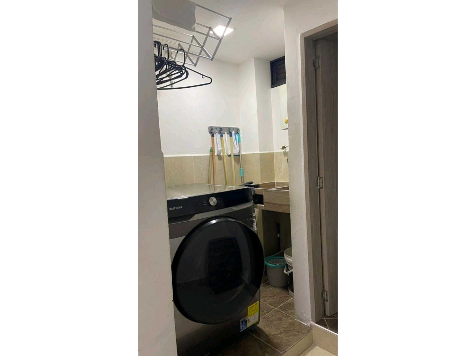 SE VENDE HERMOSO APARTAMENTO EXCELENTE UBICACIÓN Y ACABADOS MODERNOS — foto 4