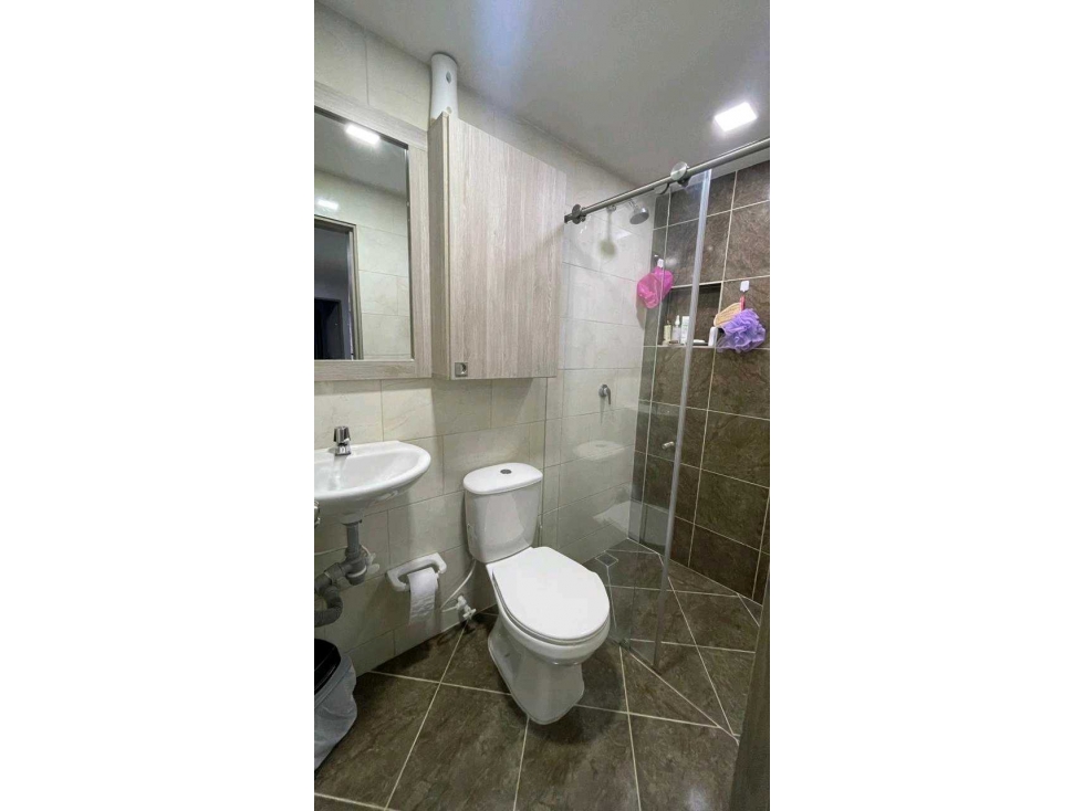 SE VENDE HERMOSO APARTAMENTO EXCELENTE UBICACIÓN Y ACABADOS MODERNOS — foto 5