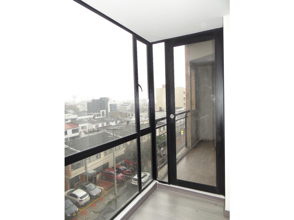SE VENDE HERMOSO APARTAMENTO EN LA CASTELLANA .P — foto 5