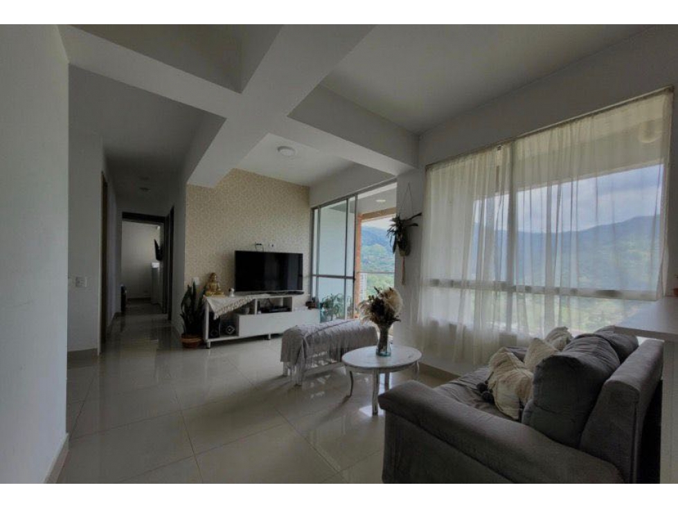 Se vende hermoso apartamento en sabaneta unidad Lisboa