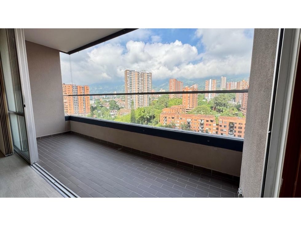 SE VENDE HERMOSO APARTAMENTO EN SURAMERICA EXCELENTE URBANIZACIÓN
