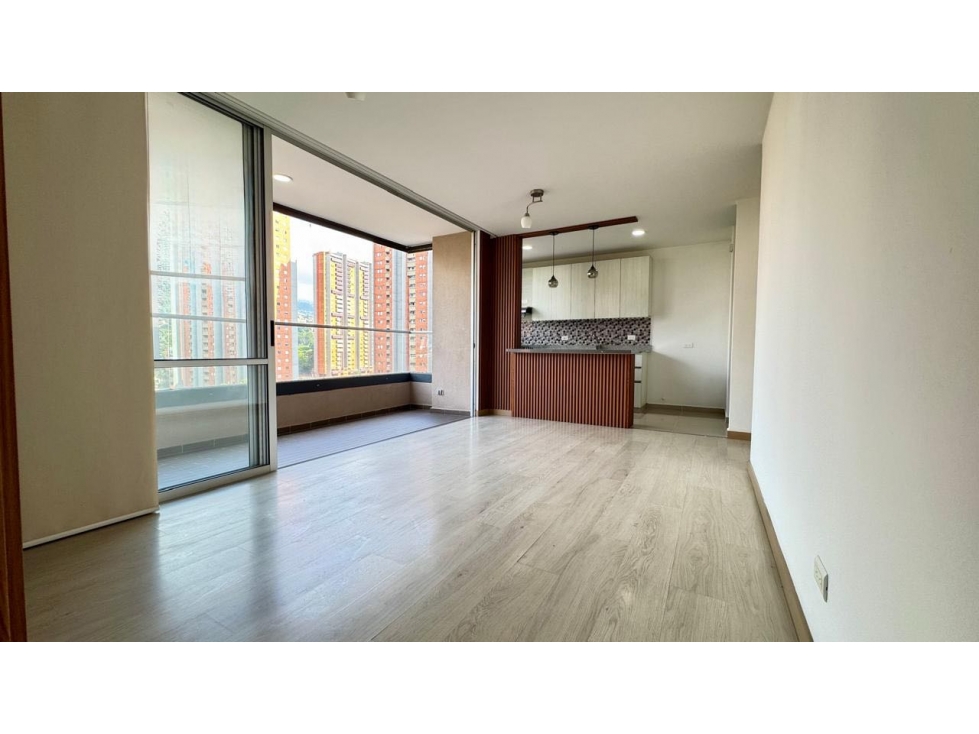 SE VENDE HERMOSO APARTAMENTO EN SURAMERICA EXCELENTE URBANIZACIÓN — foto 4