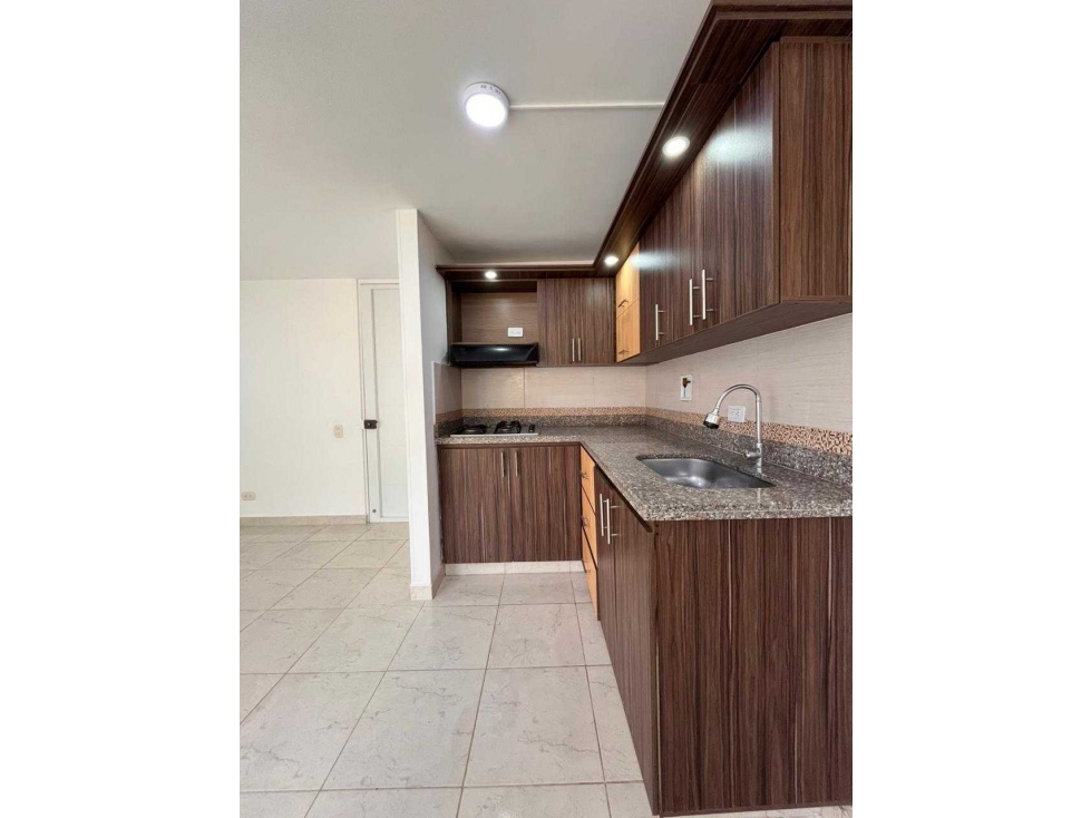 SE VENDE HERMOSO APARTAMENTO EN EL BARRIO EL MIRADOR EN BELLO GANGAZO - 2
