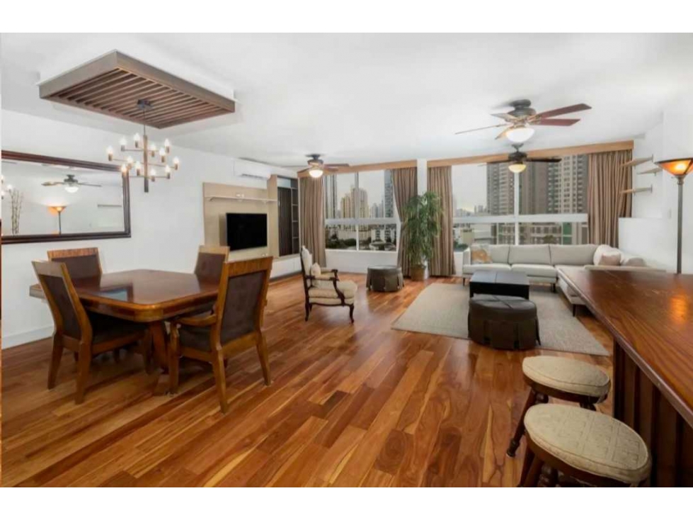 Se Vende Hermoso Apartamento Totalmente Remodelado en Punta Pacifica