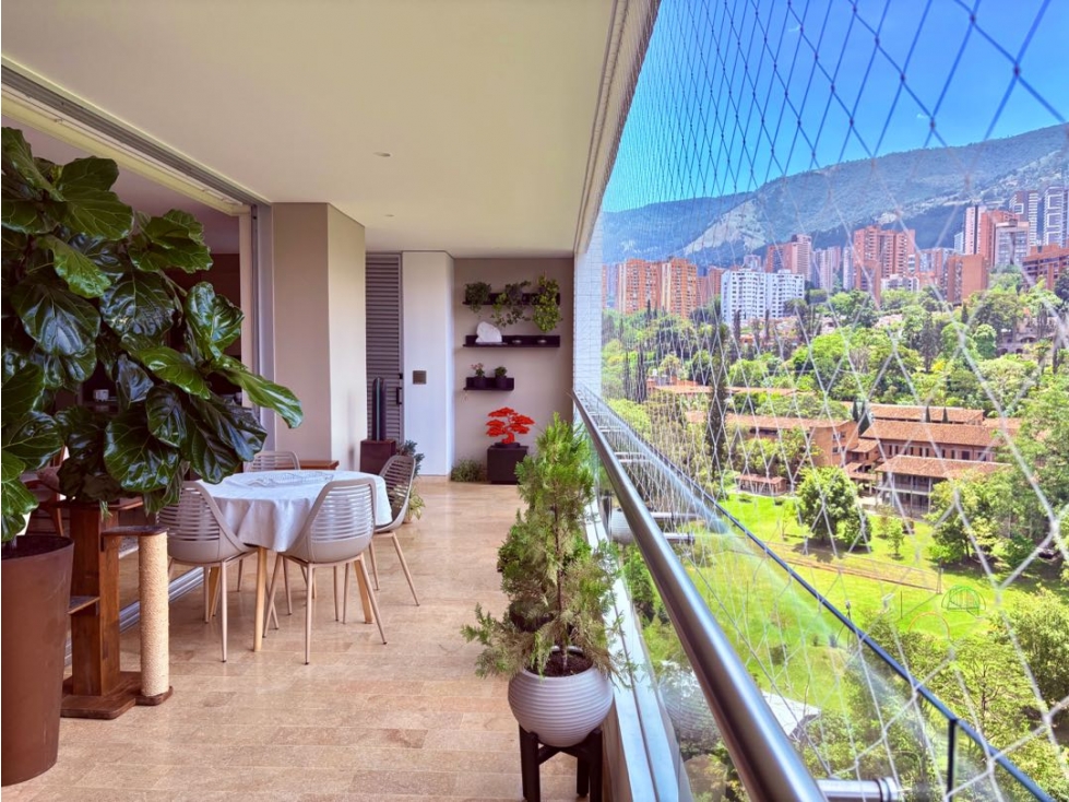 SE VENDE HERMOSO APT CON INIGUALABLE VISTA AL CLUB CAMPESTRE - POBLADO — foto 6