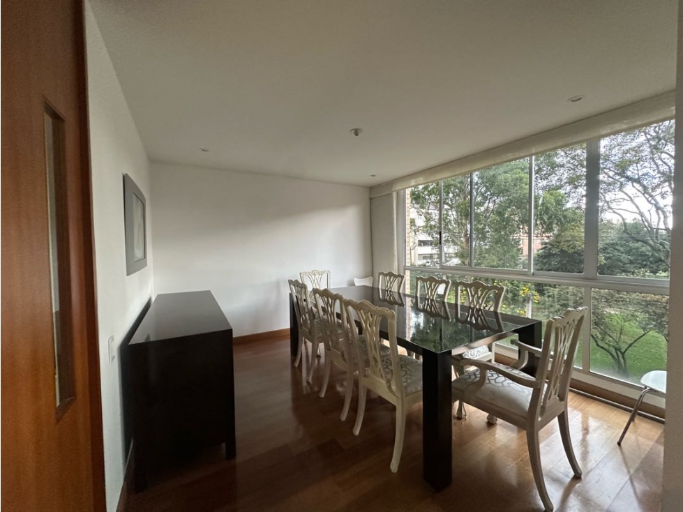 SE VENDE HERMOSO APTO EN CHICO NAVARRA CON BALCÓN A — foto 3