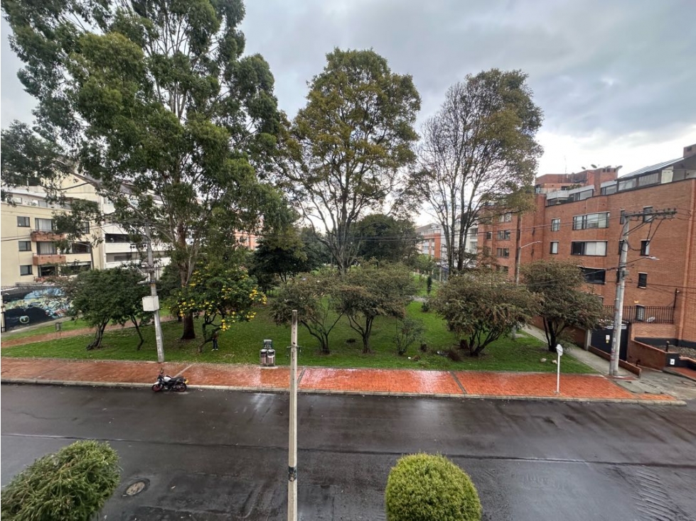 SE VENDE HERMOSO APTO EN CHICO NAVARRA CON BALCÓN A — foto 4