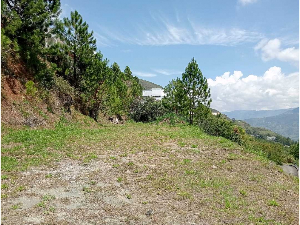 SE VENDE HERMOSO LOTE EN NORTE AMERICA BELLO LA MEJOR VISTA