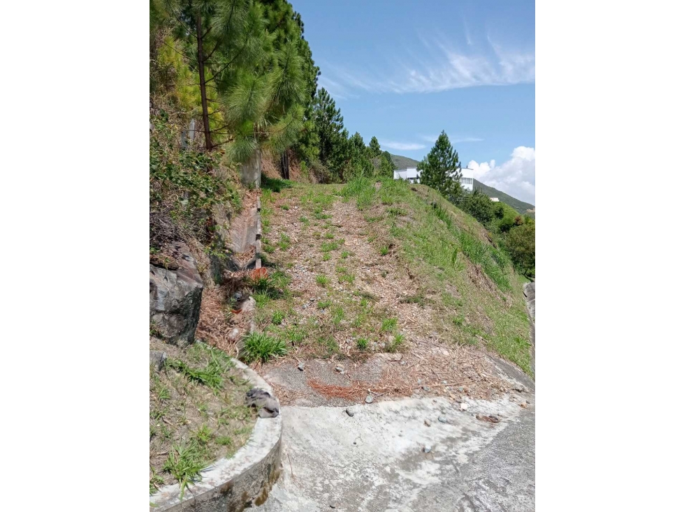 SE VENDE HERMOSO LOTE EN NORTE AMERICA BELLO LA MEJOR VISTA — foto 4