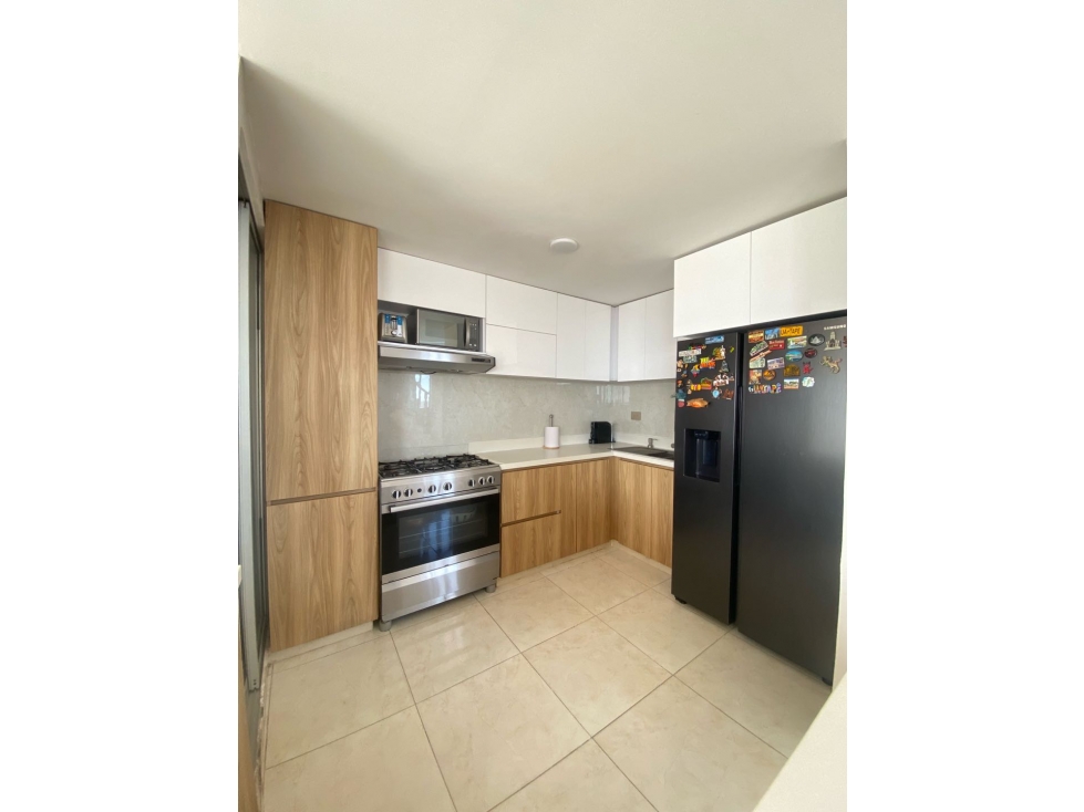 Se vende hermoso Penthouse dúplex, cerca al malecon. — foto 2