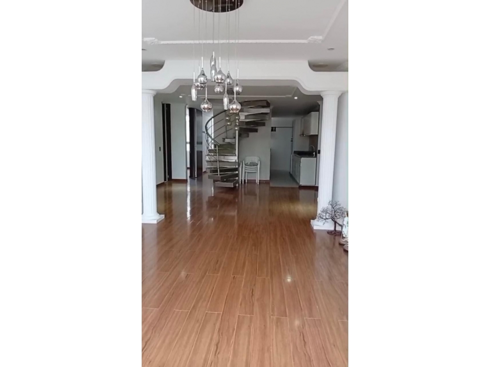 SE VENDE HERMOSO PH APARTAMENTO CON TERRAZA EN SANTA BÁRBARA.A