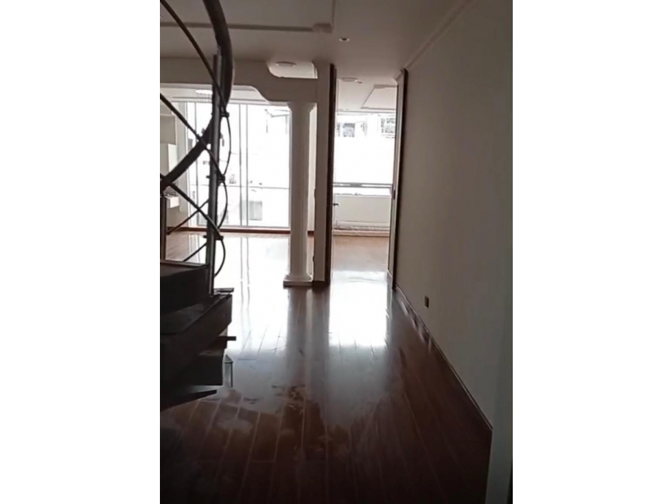 SE VENDE HERMOSO PH APARTAMENTO CON TERRAZA EN SANTA BÁRBARA.A — foto 2