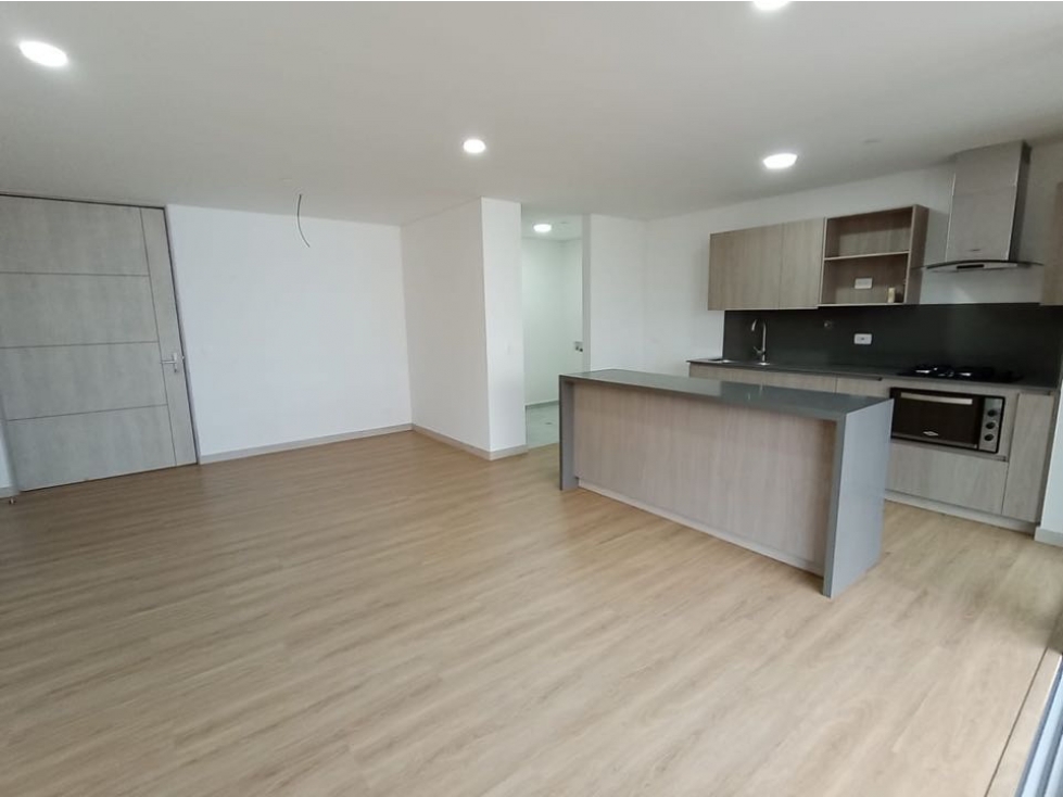 SE VENDE HERMOSO Y MODERNO APARTAMENTO ENVIGADO CERCA MALL TERRACINA — foto 3