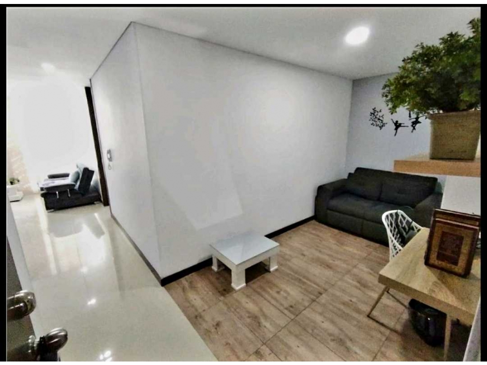 Se vende hermoso y moderno apartamento con excelente ubicacion — foto 3
