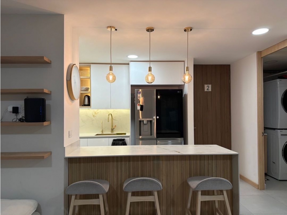 SE VENDE HERMOSO Y MODERNO APTO EN ENVIGADO LOMA DEL ESCOBERO