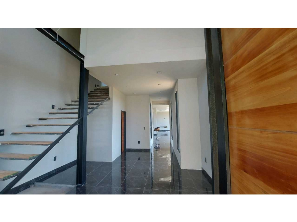 SE VENDE HERMOZA CASA DE 2 PLANTAS SANTA CRUZ PENONOMÉ — foto 2