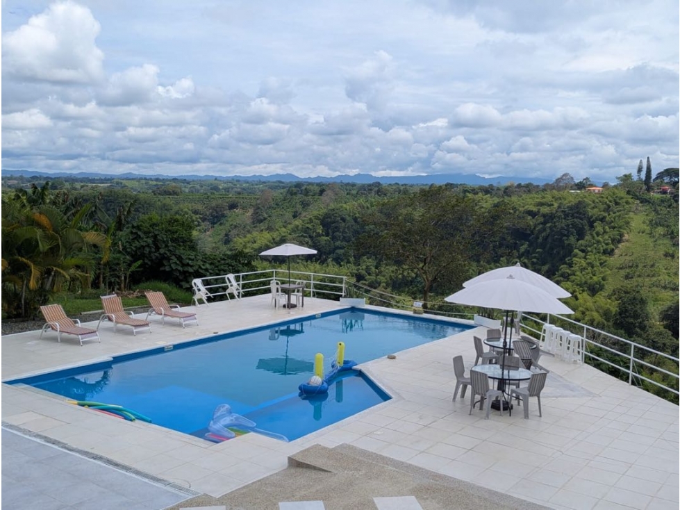 se arrienda hostal casa campestre Barcelona Quindío - 1