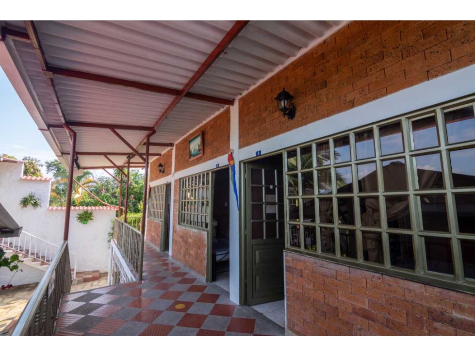 SE VENDE HOTEL PISCINA MACALIZ MESITAS DEL COLEGIO — foto 5