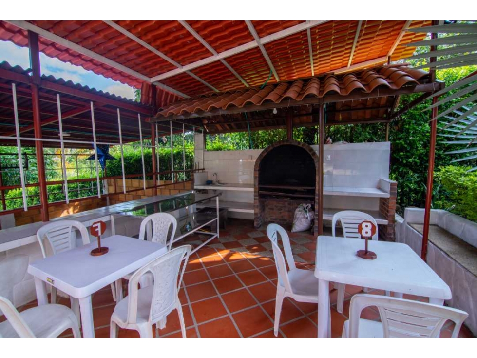 SE VENDE HOTEL PISCINA MACALIZ MESITAS DEL COLEGIO — foto 6