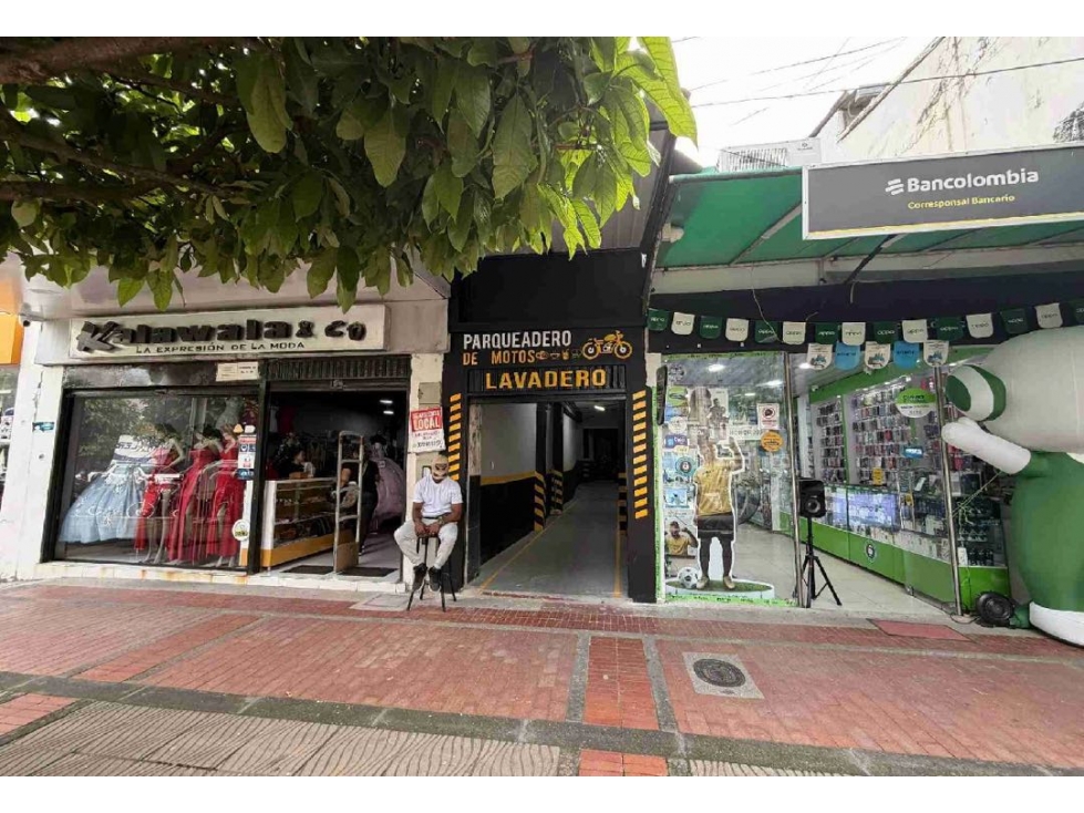 SE VENDE IMPORTANTE PROPIEDAD COMERCIAL EN EL CENTRO DE YOPAL