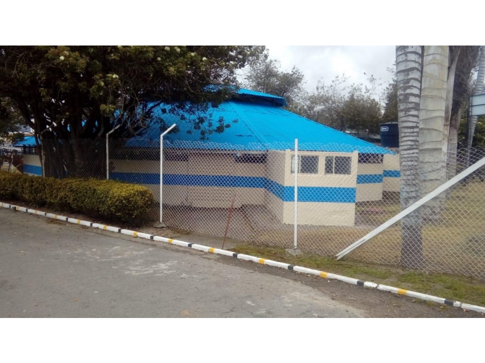 SE VENDE INSTALACIÓN PARA COLEGIO POR IBERIA.A — foto 2
