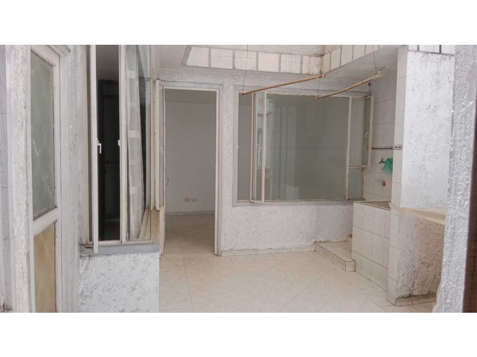VENDO CASA EN EL BARRIO CASABLANCA DE KENNEDY EN BOGOTA — foto 4
