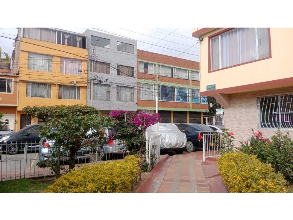 VENDO CASA DE 3 PISOS EN KENNEDY CASABLANCA BOGOTA — foto 4