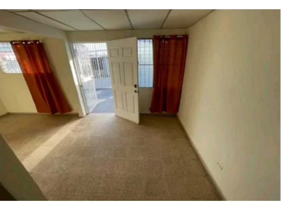 Se vende linda casa en la Urb Don Bosco — foto 2