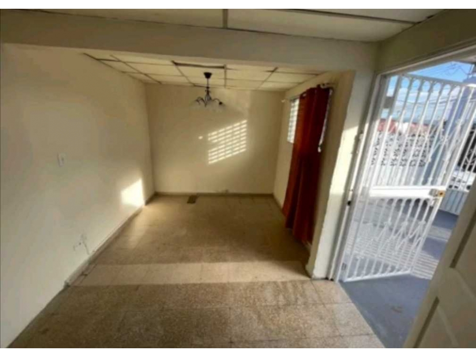 Se vende linda casa en la Urb Don Bosco — foto 3