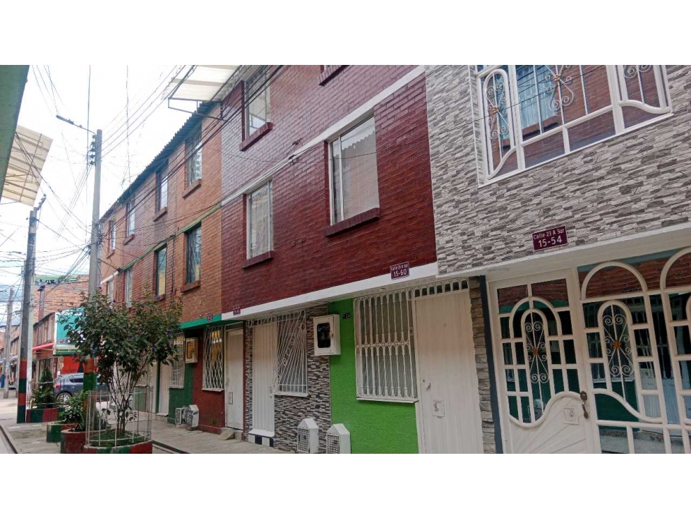 VENDO CASA FAMILIAR EN SOACHA COMPARTIR BARRIO PASEO REAL — foto 2