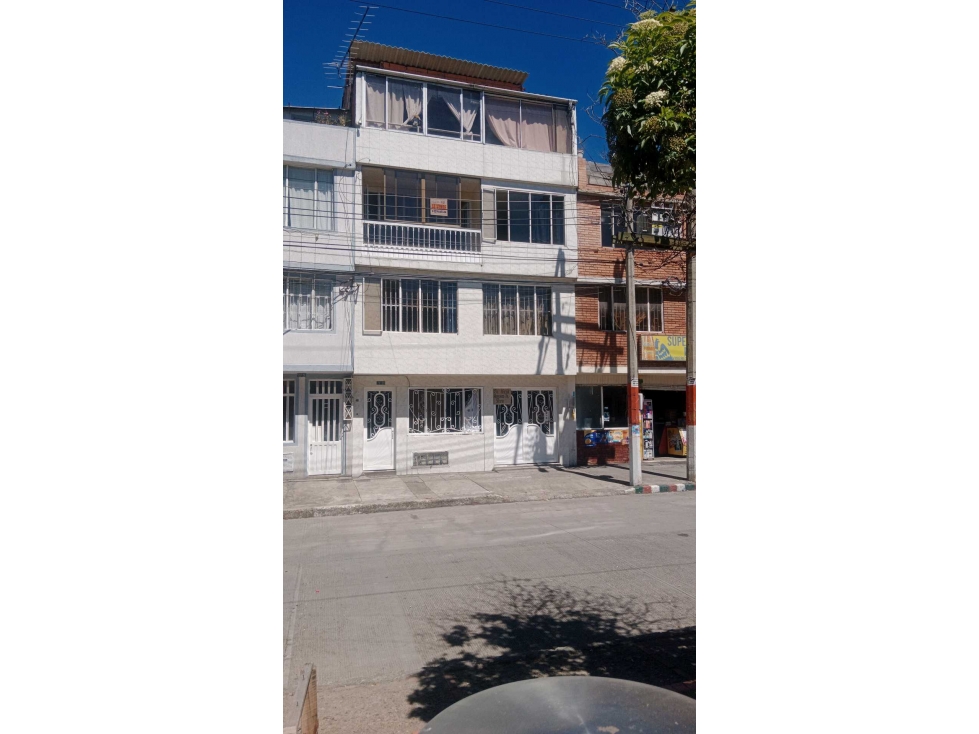 VENDO CASA RENTABLE EN CASABLANCA KENNEDY BOGOTA — foto 2