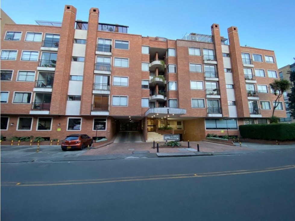 SE VENDE LINDO APARTAMENTO DUPLEX CON TERRAZA EN SAN PATRICIO.A