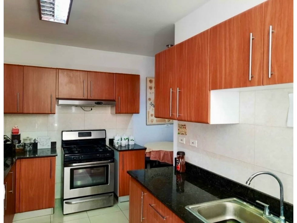 SE VENDE LINDO APARTAMENTO EN OBARRIO — foto 2