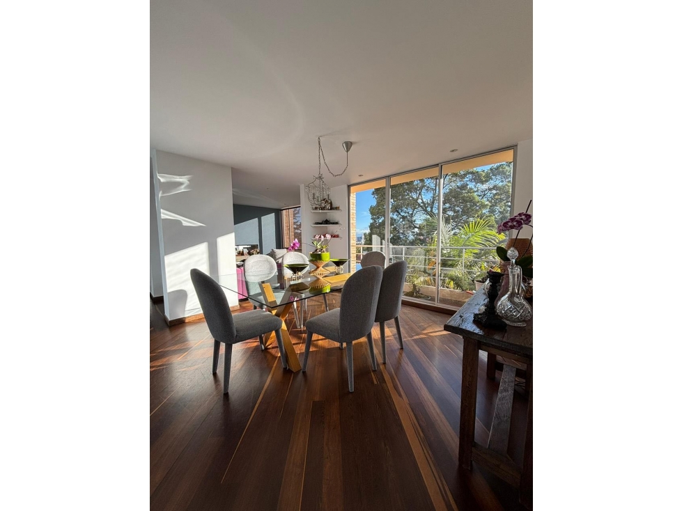 SE VENDE LINDO APARTAMENTO EN LOS LAGARTOS. P